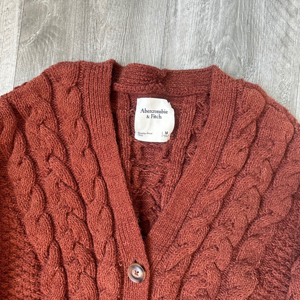 Abercrombie & Fitch Rust Cable Knit Cropped Cardigan Sweater Womens M - Picture 2 of 5